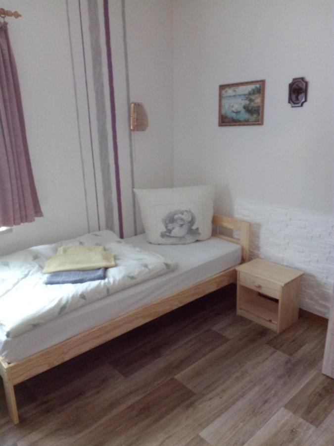 Hotel Am Muehlteich Taltitz Esterno foto